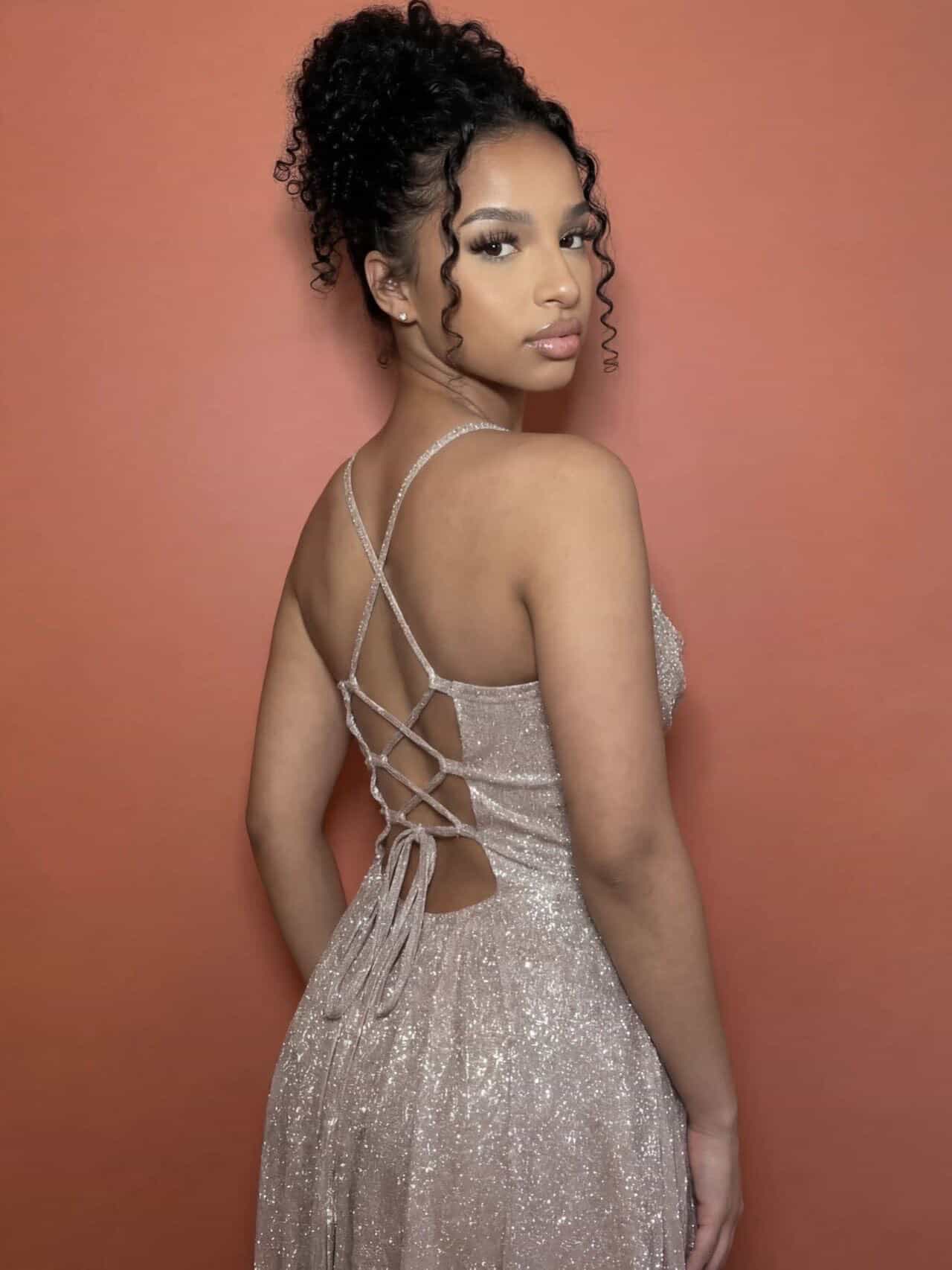 Robe de Soirée Beige Scintillante